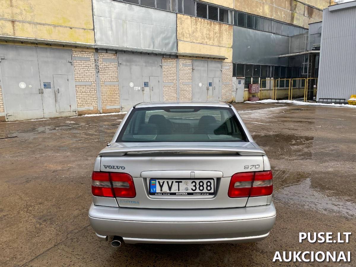 VOLVO S70 Lengvasis automobilis 1