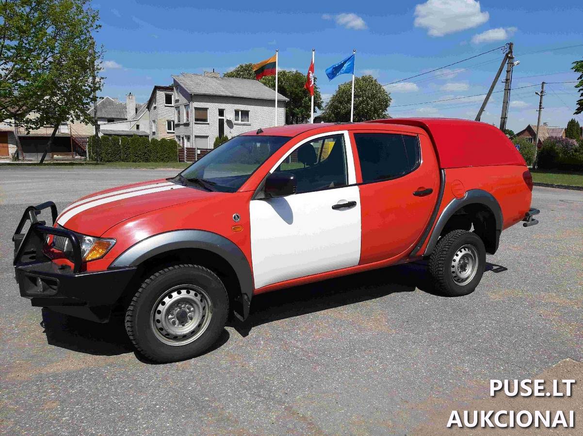 Automobilis žvalgybai ir greitajam reagavimui Mitsubishi L200 Nenurodyta 1