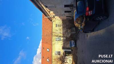 Negyvenamoji pastogė Visų Šventųjų g. 5 Vilniuje, pradinė kaina 16000 EUR, kultūros paveldo objekto dalis