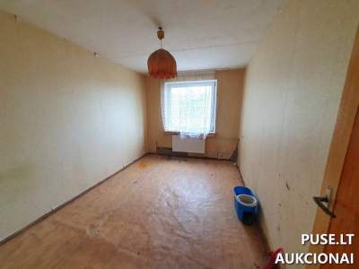 Parduodamas 68 kv.m Butas Kvėdarnos miestelyje, Šilalės rajone, pradinė kaina 15309 EUR