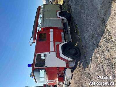 Parduodamas gaisrų gesinimo automobilis AC-40 (Magirus-Deutz) pradinė kaina 1500 EUR, bloga būklė