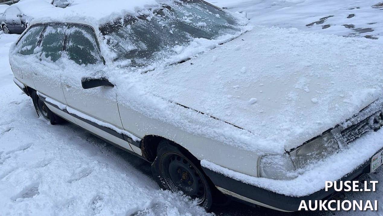 2  automobiliai su slėptuvėmis Neklasifikuota 4