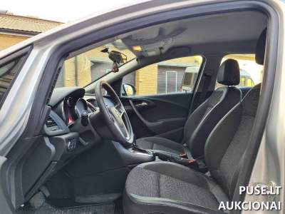 Parduodamas keleivinis automobilis Opel Astra 2017 m. 4690 EUR aukcione