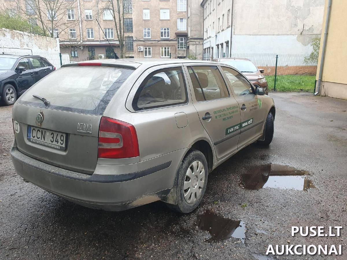 SKODA Octavia Keleivinis automobilis 11