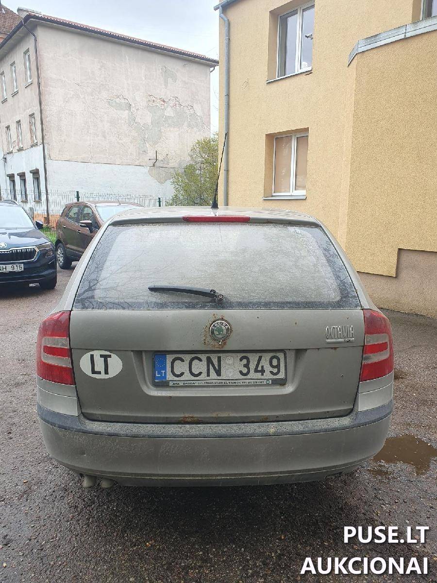 SKODA Octavia Keleivinis automobilis 13