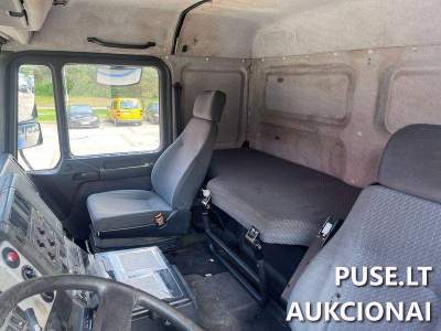 Krovininis automobilis MAN 26.364 1999 m. parduodamas aukcione nuo 2500 EUR