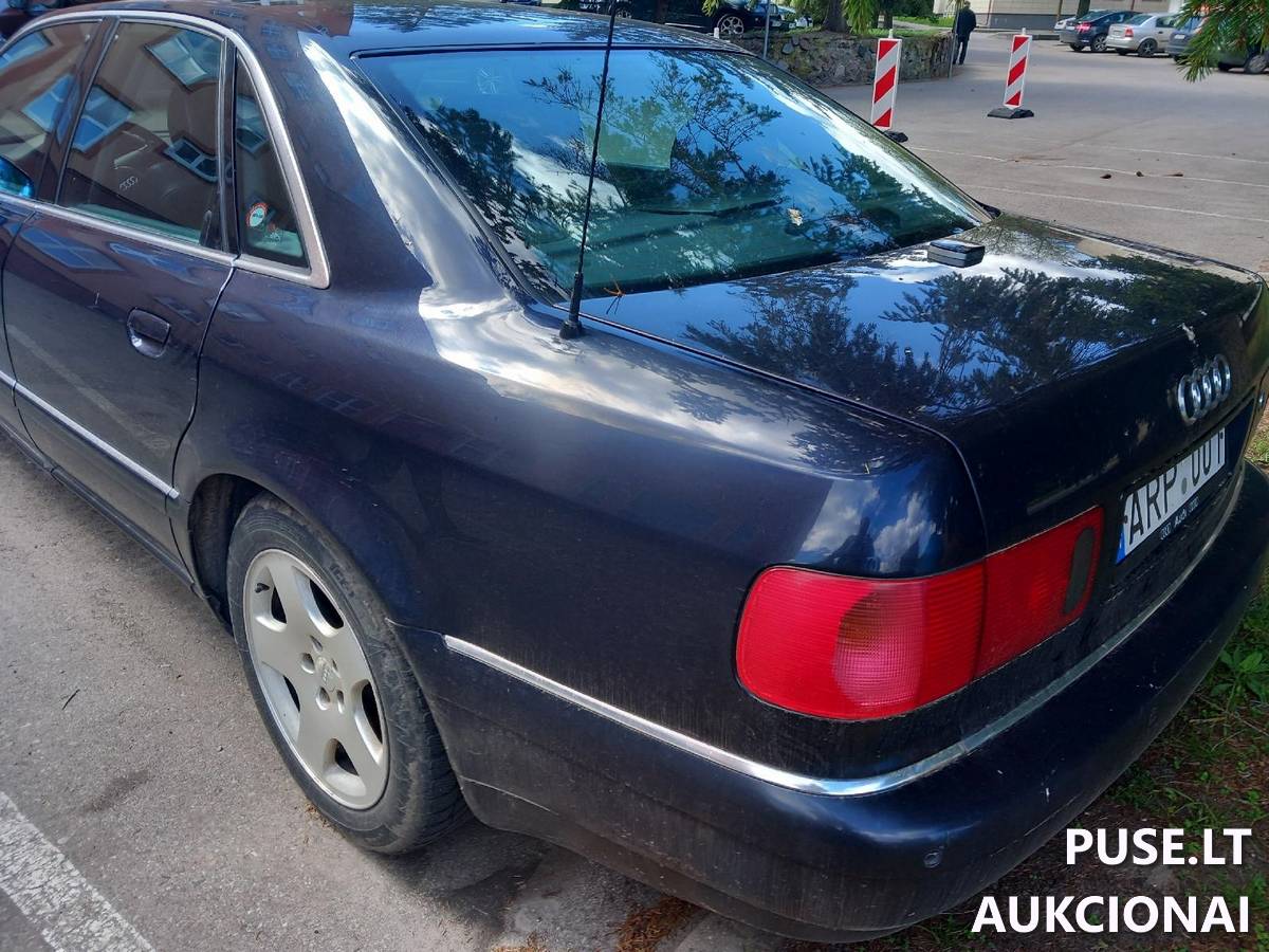 AUDI A8 Lengvasis automobilis 4
