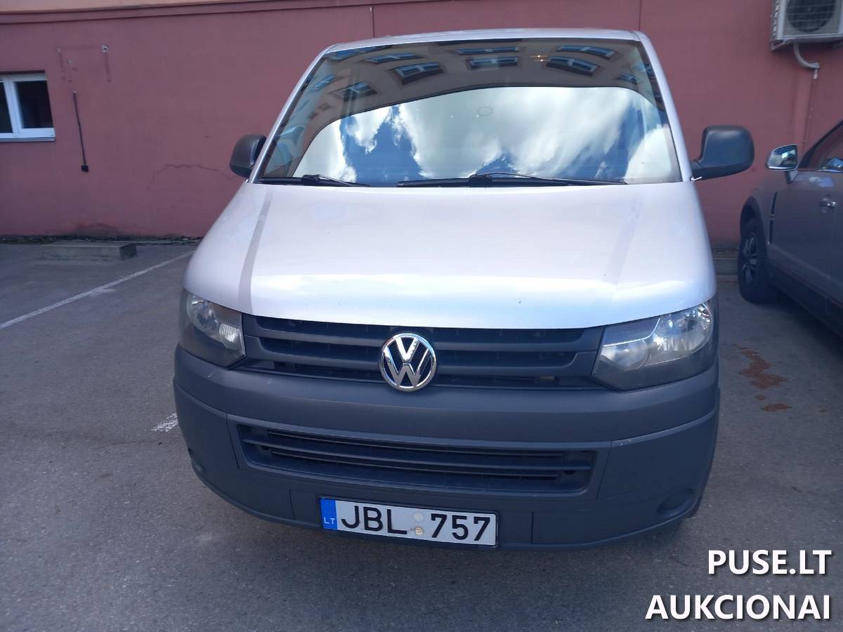 VW CARAVELLE Autobusas  ne daugiau 5t. 8