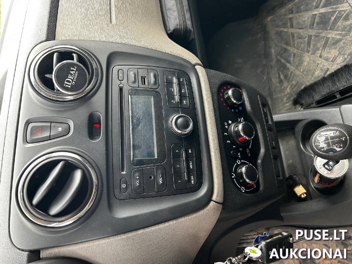 Automobilis Dacia Lodgy 2017 m. 1.6 benzinas (75kw) Keleivinis automobilis 10