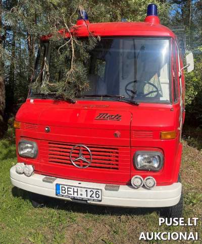 Gaisrinis automobilis Mercedes Benz L508 1978 m. Vilniuje, pradinė kaina 1500 EUR