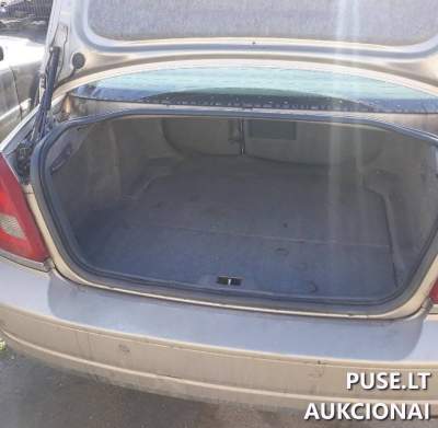 2003 m. Volvo S80 benzininis automobilių aukcionas Kaune, pradinė kaina 640 EUR