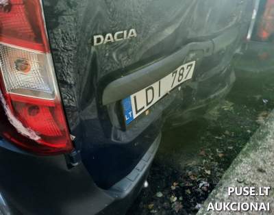 Parduodama naudota Dacia Dokker 2019 m. benzinas aukcione nuo 3200 EUR