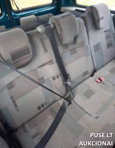 Lengvasis automobilis Renault Kangoo 2006 m. dyzelinas mechanine deze pradine kaina 1000 EUR