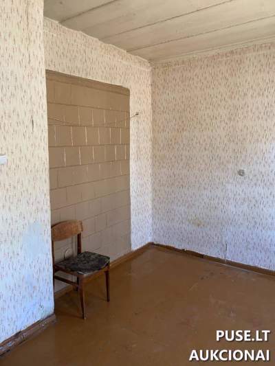 Parduodamas mažas 21 kv.m butas Tauragėje, Stoties g. 41, pradinė kaina 4257 EUR