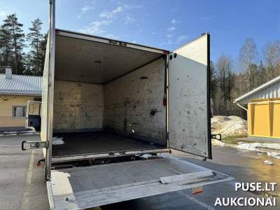 Sunkvežimis MAN 10.225 (krovininis, 10t) aukcione Vilniuje, pradinė kaina 3500 EUR