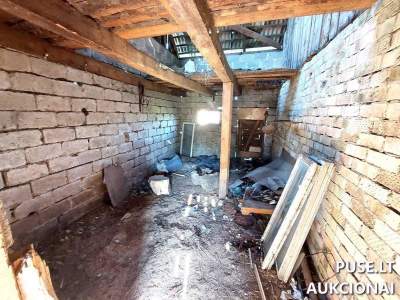 1/4 Tvarčio dalis Šiaulių r. sav. Čigonų k. 7, 700 EUR pradinė kaina, 79 kv. m bendras plotas