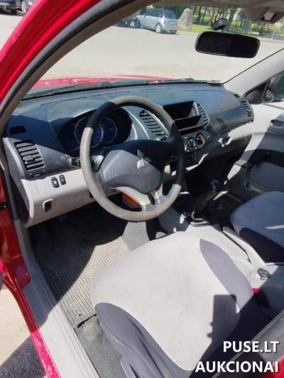 Parduodamas automobilis Mitsubishi L200/4x4/5 po avarijos Skūde aukcione nuo 1000 EUR