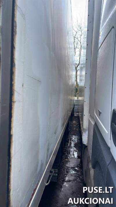 Puspriekabė Schmitz SK024 aukcione nuo 2718 EUR su garantiniu įnašu 2000 EUR