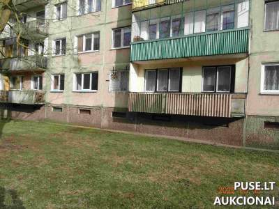 3 kambarių butas Naujojoje Akmenėje, Respublikos g. su rūsiu, pradinė kaina 10000 EUR