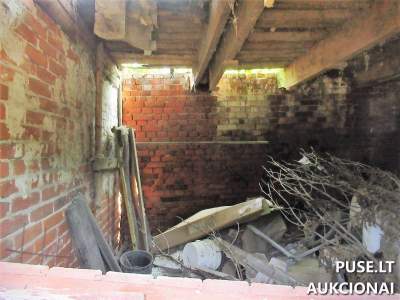 Gyvenamasis namas Klaipėdoje, Rūko g. 7, su ūkiniais pastatais ir 0.2343 ha sklypu, pradinė kaina 105344 EUR