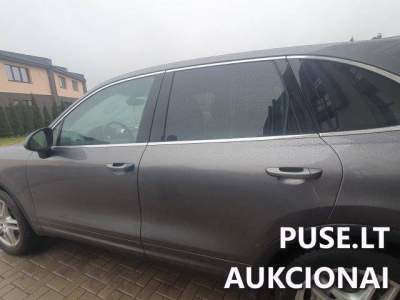 Parduodamas automobilis PORSCHE CAYENNE S 2011 m. Kaune, pradinė kaina 12000 EUR