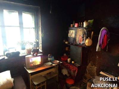 Parduodamas 55.95 kv.m butas Joniškio rajone Minčaičių kaime, pradinė kaina 353 EUR