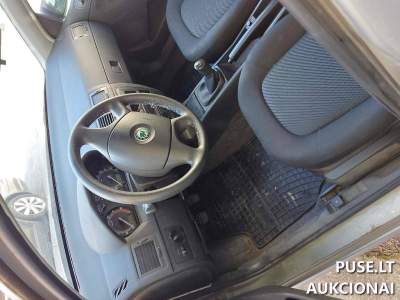 Parduodamas automobilis Škoda Fabia 2007m. aukcione nuo 300 EUR