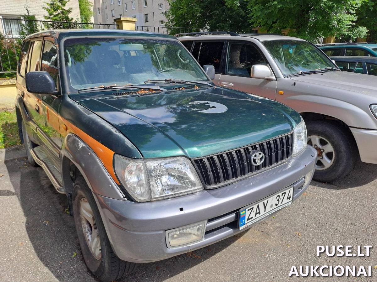 Toyota Land Cruiser ZAY374 2004 m. Lengvasis automobilis 1