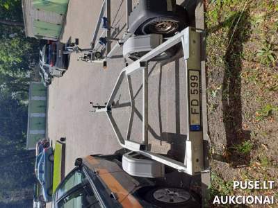 Parduodama 2013 m. L.a. priekaba Tauras FU599 Klaipėdoje aukcione nuo 150 EUR