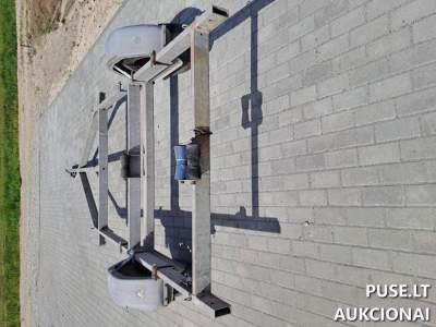 2005 m. Tauras DF018 priekaba Klaipėdoje parduodama aukcione nuo 100 EUR