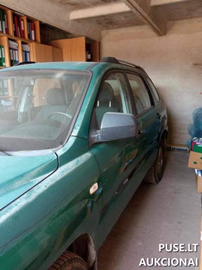 Parduodamas Kia Sportage 2010 m. dyzelinis visureigis už 1500 EUR pradinę kainą