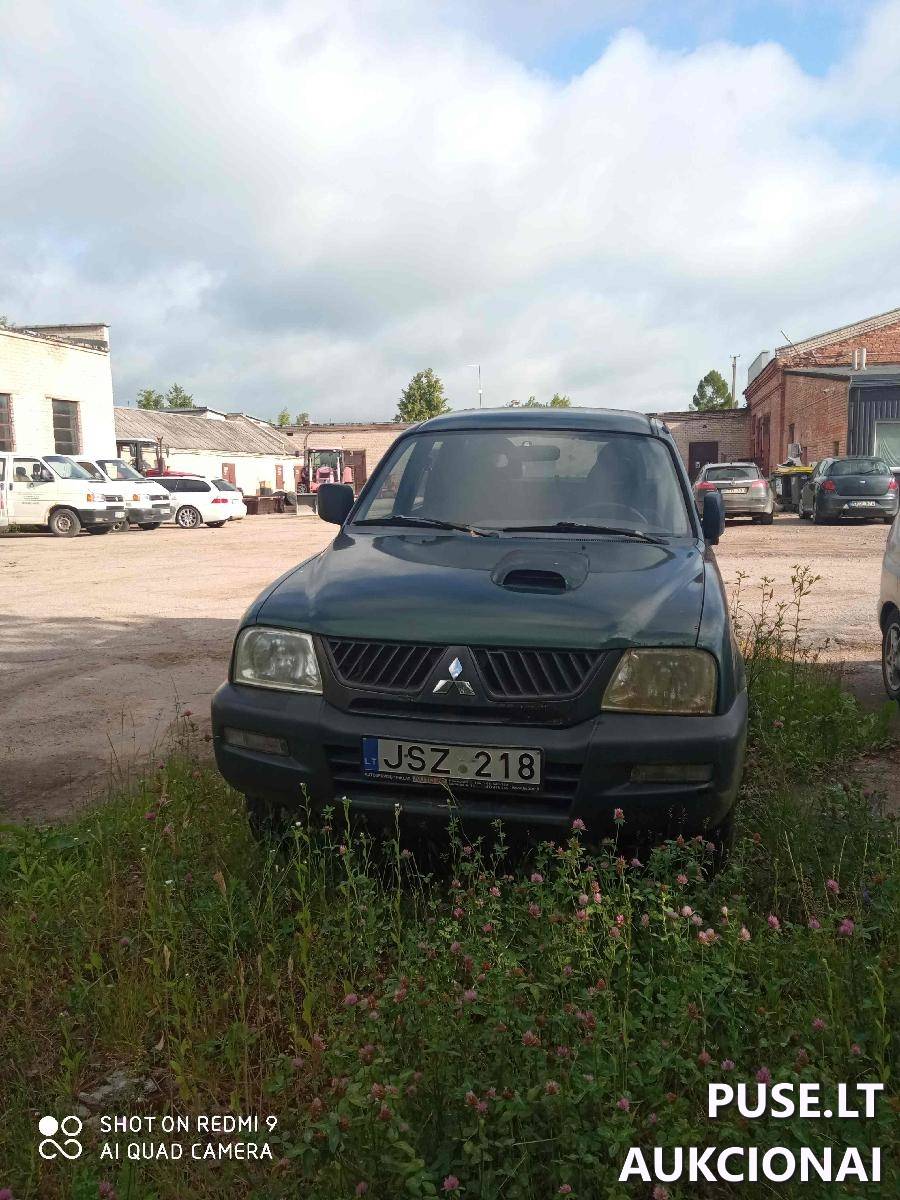 Mitsubishi L200 Lengvasis automobilis 2