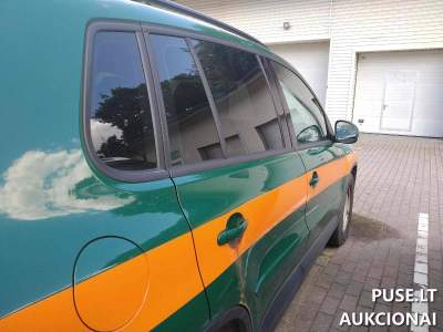 VW Tiguan lengvasis automobilis, 2010 m. parduodamas aukcione nuo 1500 EUR