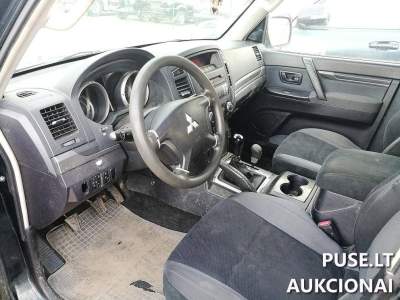 Dyzelinis Mitsubishi Pajero 2007 m. parduodamas aukcione nuo 1500 EUR