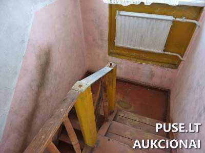 3 kambarių 86.77 kv.m butas Skapiškio miestelyje, Kupiškio rajone, pradinė kaina 942 EUR