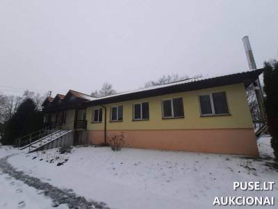 Parduodama pastato-mokyklos patalpa Tauragės r. Dapkiškiuose 583 kv. m pradinė kaina 55200 EUR