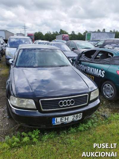 Lengvasis automobilis AUDI A8 Klaipėdoje, pradinė kaina 250 EUR, registracijos Nr. LEH 280