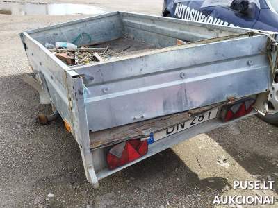 Parduodama platforminė priekaba BRENDERUP 1205 Klaipėdoje, pradinė kaina 200 EUR, aukcionas liepos 16 d.