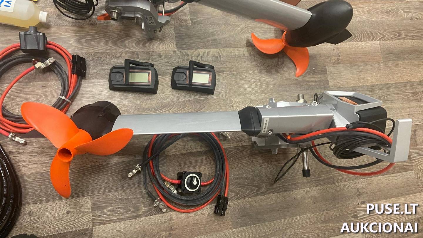 Pontoninio laivo korpusas, elektriniai varikliai Toqueedo cruise R (2 vnt.), kolonėlių Caliber CSM16 komplektas Kitas turtas 6