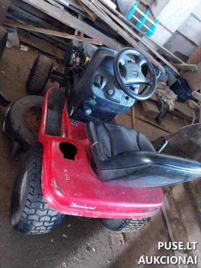 Traktoriukas vejapjovė LT2117A parduodamas Šilutės rajone nuo 100 EUR pradinės kainos
