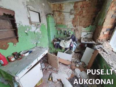 Dalinis buto pardavimas Plungės rajone, Kantaučių kaime, pradinė kaina nuo 300 EUR