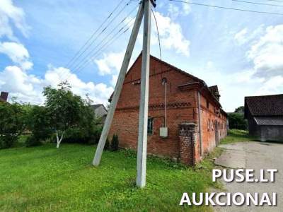 Ūkinis pastatas ir 0.0827 ha žemės sklypas Šilutės r. Kukoruose, pradinė kaina 1451 EUR