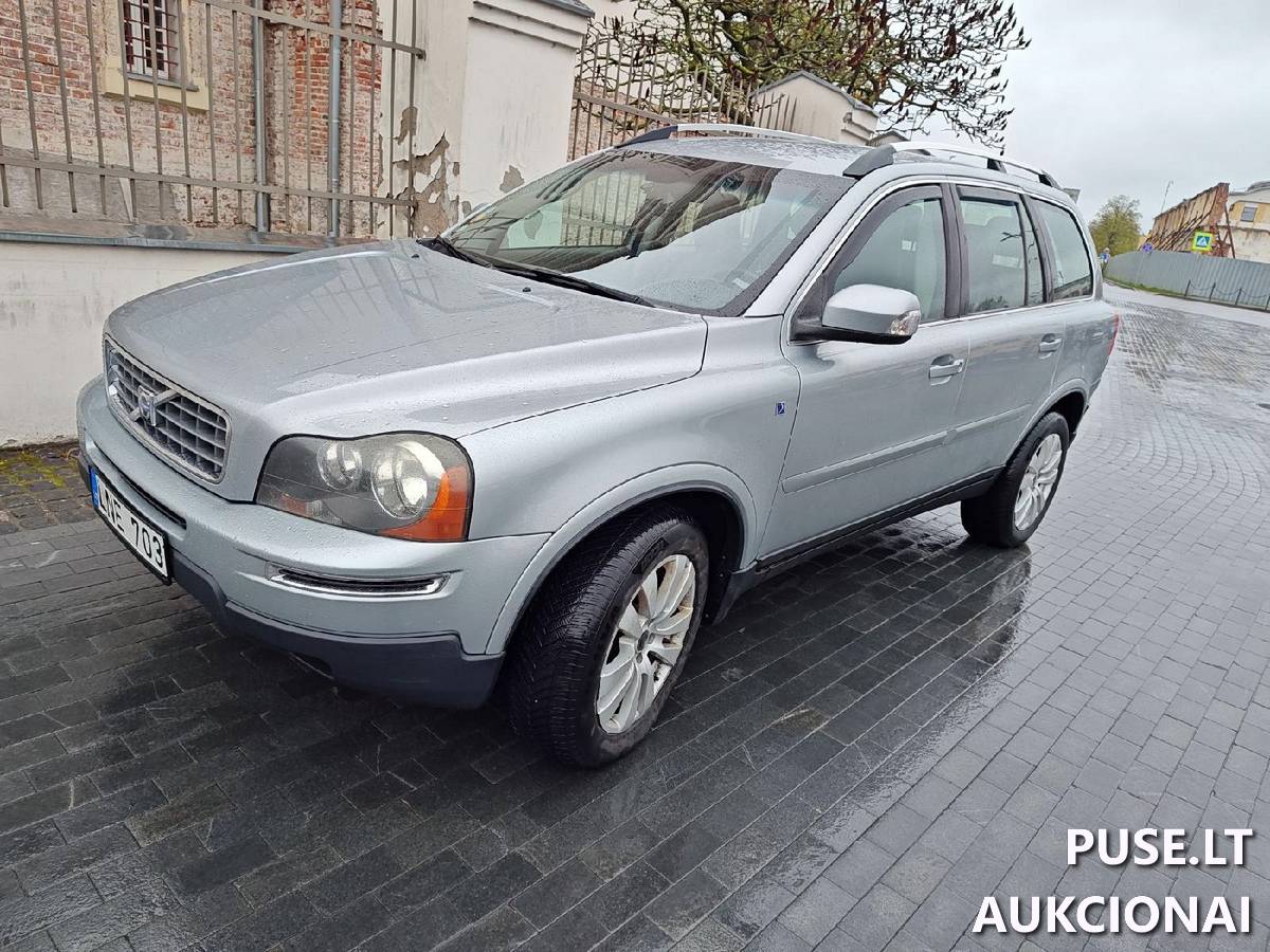 VOLVO XC90 Keleivinis automobilis 2