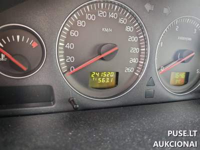 Keleivinis automobilis VOLVO XC90 2009 m. Kaune 4200 EUR antstolio aukcione