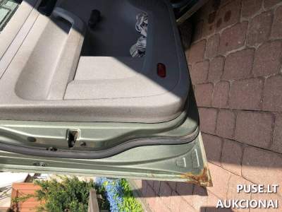 Volkswagen Caddy Combi 2007 m. lengvasis automobilis aukcione 800 EUR