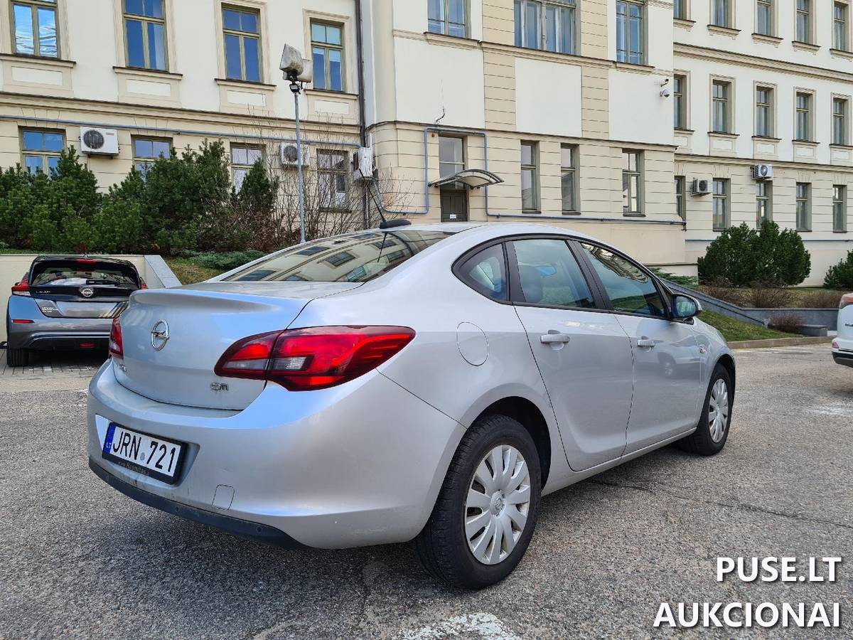 Keleivinis automobilis Opel Astra Keleivinis automobilis 13