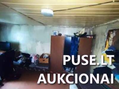 Gyvenamojo namo dalis Kazlų Rūdos sav. aukcione, pradinė kaina 1000 EUR