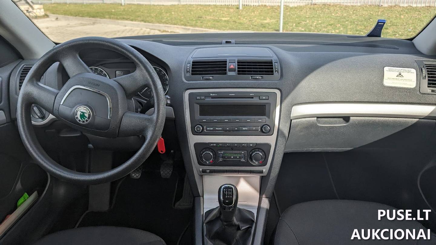 Skoda Octavia Elegance Lengvasis automobilis 1