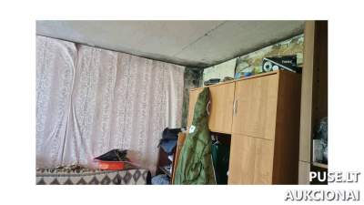 Butas Plungėje A. Vaišvilos g. 33, 1/1 dalis, pradinė kaina 1800 EUR