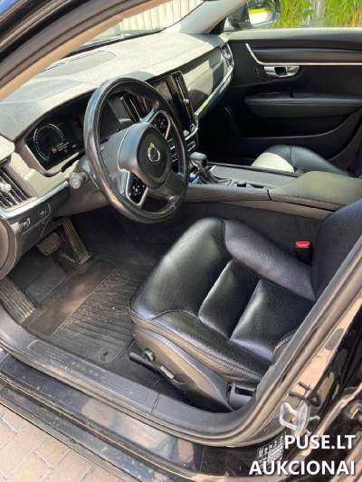 Parduodamas keleivinis automobilis Volvo V90 2017m. 110kw dyzelis pradine kaina 12500 EUR